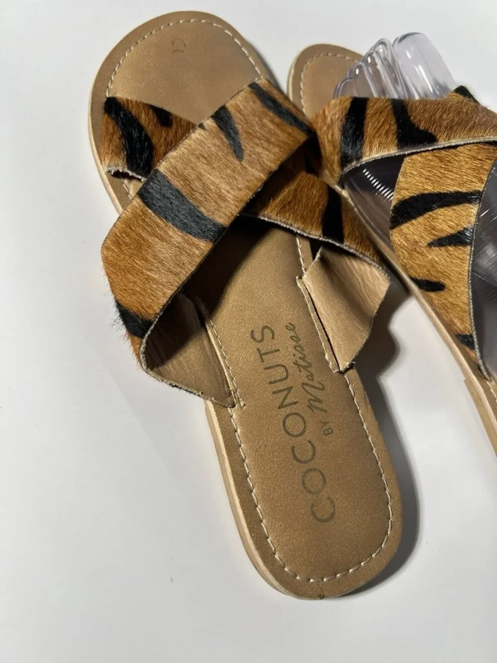 Coconuts by Matisse Pebble Calf Hair Slide Sandals Tiger Women’s 8